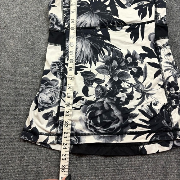 LULULEMON Women’s Push Ur Limits Tank Workout Top Brisk Bloom Black/White size 6 - Picture 7 of 8
